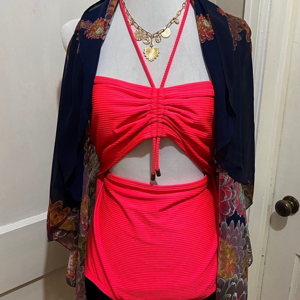 NWOT Swim Bundle! Cut out Full piece swimsuit with cover up!! Women's size 1X 16